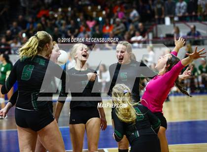 Thumbnail 2 in Fossil Ridge vs Chatfield (CHSAA 5A Semifinal Playoff) photogallery.