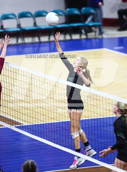 Thumbnail 1 in Fossil Ridge vs Chatfield (CHSAA 5A Semifinal Playoff) photogallery.