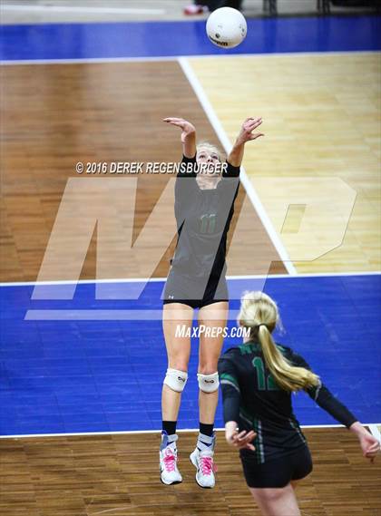 Thumbnail 1 in Fossil Ridge vs Chatfield (CHSAA 5A Semifinal Playoff) photogallery.