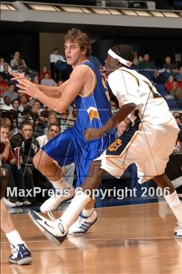 Thumbnail 3 in Campbell Hall vs Santa Margarita (Nike Extravaganza) photogallery.