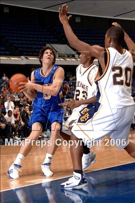 Thumbnail 3 in Campbell Hall vs Santa Margarita (Nike Extravaganza) photogallery.