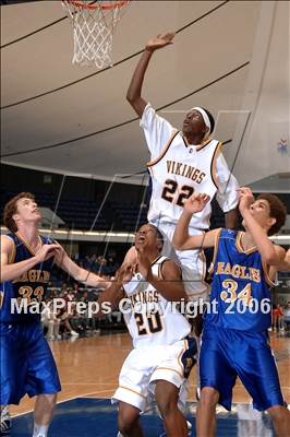 Thumbnail 2 in Campbell Hall vs Santa Margarita (Nike Extravaganza) photogallery.