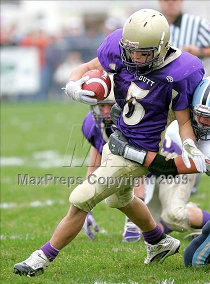 Thumbnail 1 in Triopia @ Routt Catholic (IHSA Class 1A Quarterfinal) photogallery.