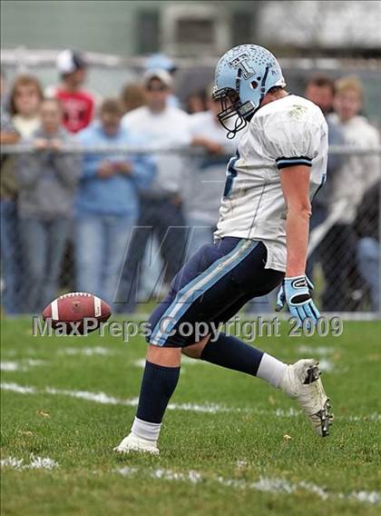 Thumbnail 3 in Triopia @ Routt Catholic (IHSA Class 1A Quarterfinal) photogallery.