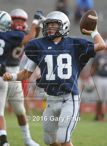 Thumbnail 2 in Farragut @ Ootlewah (Scrimmage) photogallery.