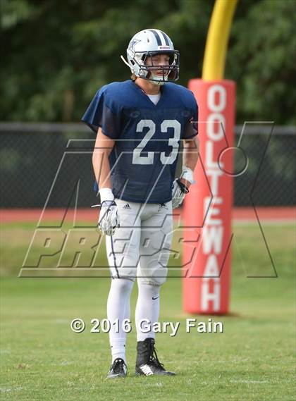 Thumbnail 1 in Farragut @ Ootlewah (Scrimmage) photogallery.