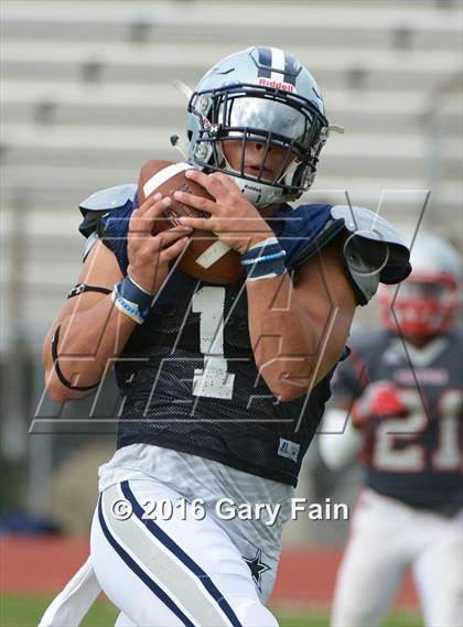 Thumbnail 1 in Farragut @ Ootlewah (Scrimmage) photogallery.