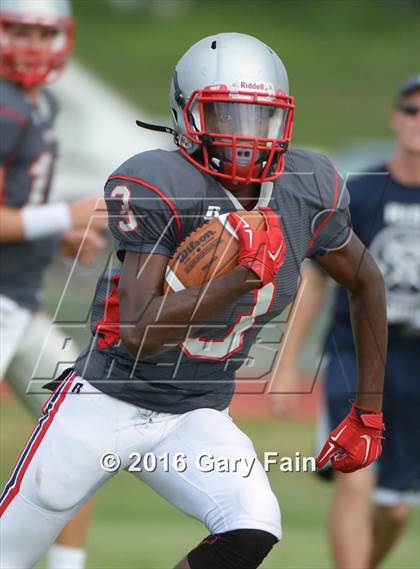 Thumbnail 3 in Farragut @ Ootlewah (Scrimmage) photogallery.