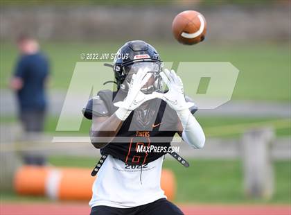 Thumbnail 3 in Phillips Andover @ Suffield Academy photogallery.