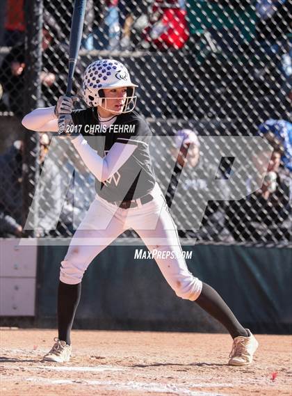 Thumbnail 2 in Mountain View vs. Pueblo Central (CHSAA 4A Final) photogallery.