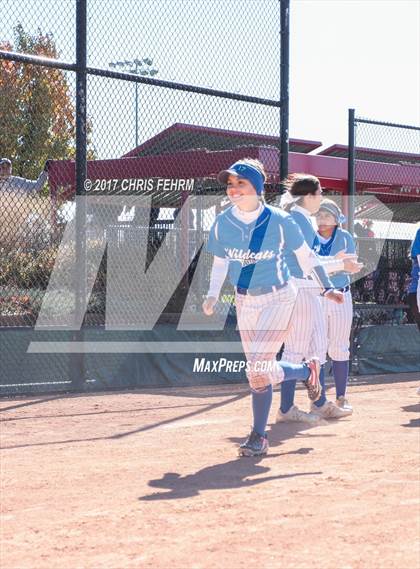 Thumbnail 2 in Mountain View vs. Pueblo Central (CHSAA 4A Final) photogallery.