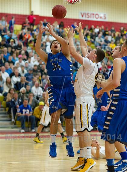 Thumbnail 2 in Hempfield Area vs. North Allegheny (WPIAL Class AAAA Quarterfinal) photogallery.