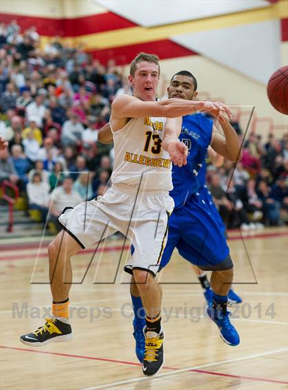 Thumbnail 3 in Hempfield Area vs. North Allegheny (WPIAL Class AAAA Quarterfinal) photogallery.