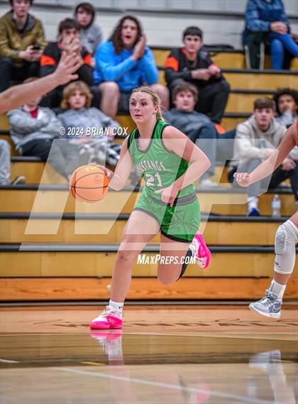 Thumbnail 2 in Hoxie vs Walnut Ridge (3A-2 District Tournament) photogallery.