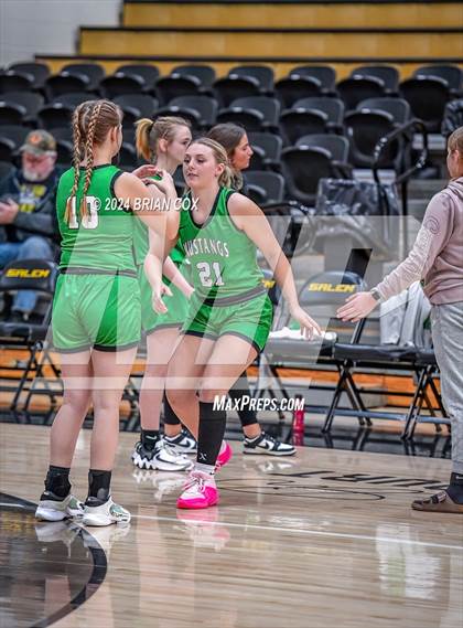 Thumbnail 1 in Hoxie vs Walnut Ridge (3A-2 District Tournament) photogallery.