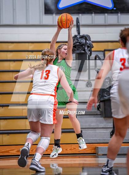 Thumbnail 2 in Hoxie vs Walnut Ridge (3A-2 District Tournament) photogallery.