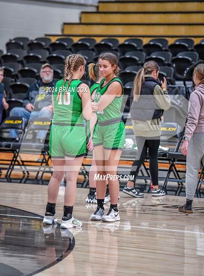 Thumbnail 3 in Hoxie vs Walnut Ridge (3A-2 District Tournament) photogallery.