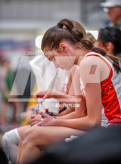 Thumbnail 2 in Hoxie vs Walnut Ridge (3A-2 District Tournament) photogallery.