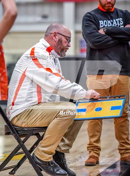 Thumbnail 3 in Hoxie vs Walnut Ridge (3A-2 District Tournament) photogallery.