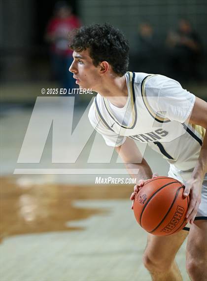 Thumbnail 3 in South Webster vs. Notre Dame (OHSAA DIV VII REGIONAL FINAL) photogallery.
