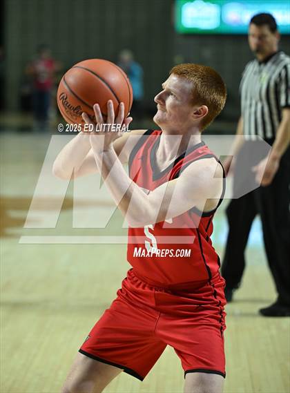 Thumbnail 2 in South Webster vs. Notre Dame (OHSAA DIV VII REGIONAL FINAL) photogallery.