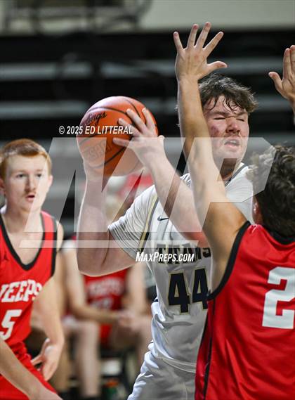 Thumbnail 1 in South Webster vs. Notre Dame (OHSAA DIV VII REGIONAL FINAL) photogallery.