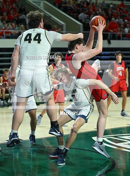 Thumbnail 3 in South Webster vs. Notre Dame (OHSAA DIV VII REGIONAL FINAL) photogallery.