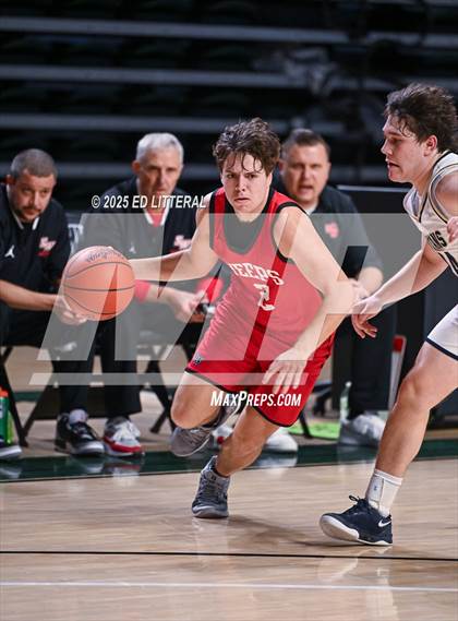 Thumbnail 1 in South Webster vs. Notre Dame (OHSAA DIV VII REGIONAL FINAL) photogallery.