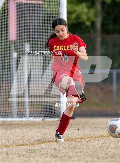 Thumbnail 2 in South View @ Douglas Byrd photogallery.