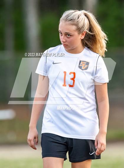 Thumbnail 3 in South View @ Douglas Byrd photogallery.