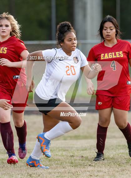 Thumbnail 3 in South View @ Douglas Byrd photogallery.