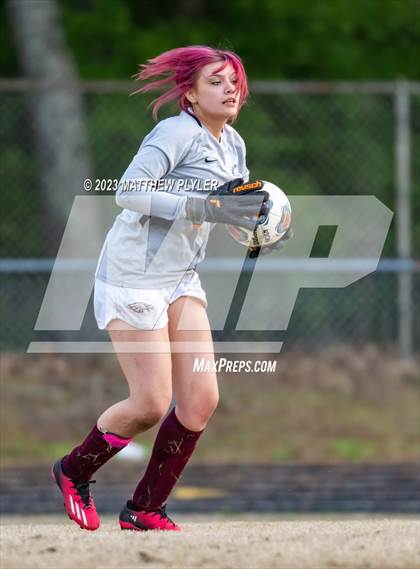 Thumbnail 3 in South View @ Douglas Byrd photogallery.