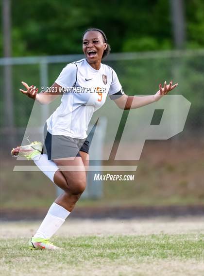 Thumbnail 1 in South View @ Douglas Byrd photogallery.