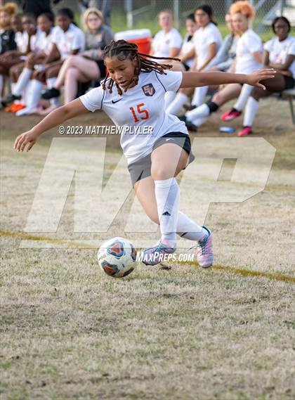 Thumbnail 3 in South View @ Douglas Byrd photogallery.