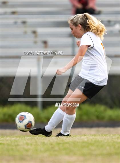 Thumbnail 2 in South View @ Douglas Byrd photogallery.