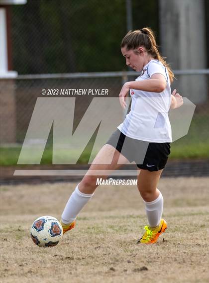 Thumbnail 1 in South View @ Douglas Byrd photogallery.