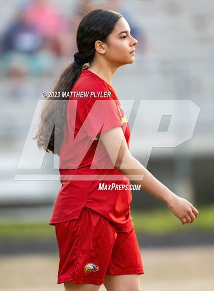 Thumbnail 3 in South View @ Douglas Byrd photogallery.