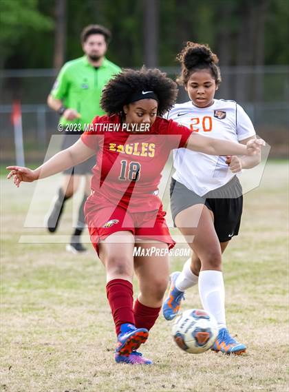 Thumbnail 1 in South View @ Douglas Byrd photogallery.