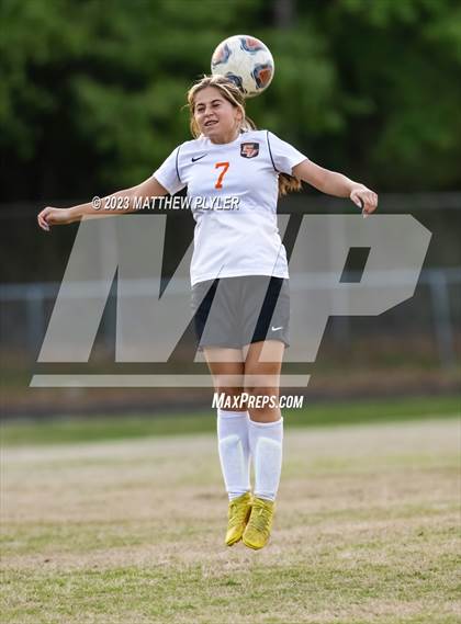 Thumbnail 3 in South View @ Douglas Byrd photogallery.