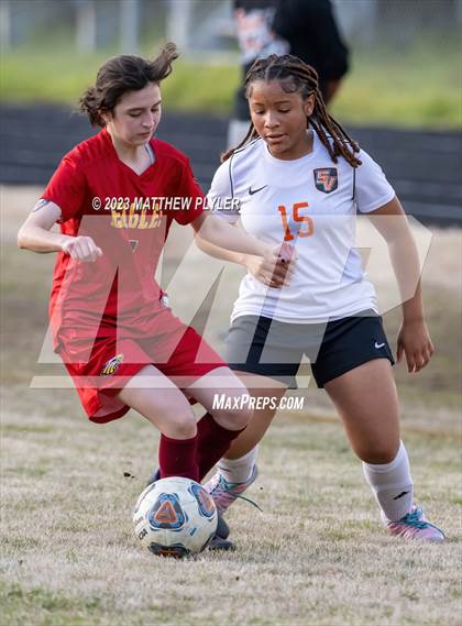 Thumbnail 2 in South View @ Douglas Byrd photogallery.