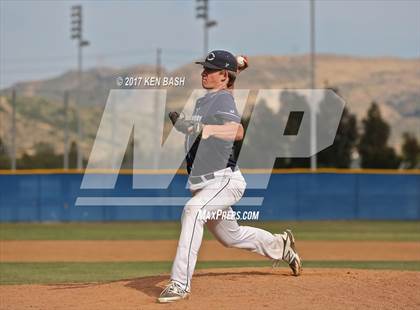 Thumbnail 3 in Royal @ Camarillo photogallery.