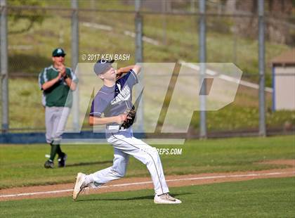 Thumbnail 1 in Royal @ Camarillo photogallery.