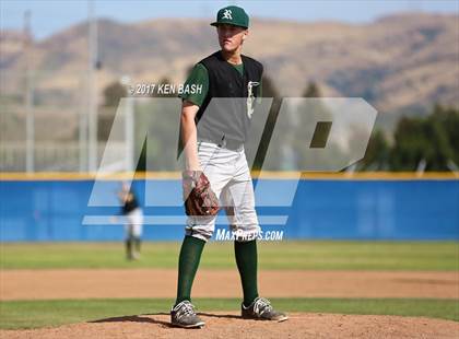 Thumbnail 2 in Royal @ Camarillo photogallery.