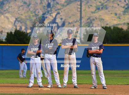 Thumbnail 3 in Royal @ Camarillo photogallery.