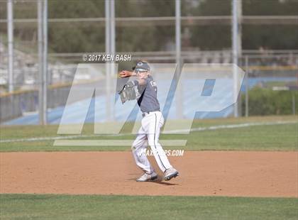 Thumbnail 1 in Royal @ Camarillo photogallery.