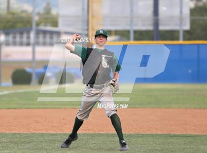 Thumbnail 2 in Royal @ Camarillo photogallery.