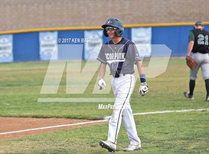 Thumbnail 2 in Royal @ Camarillo photogallery.