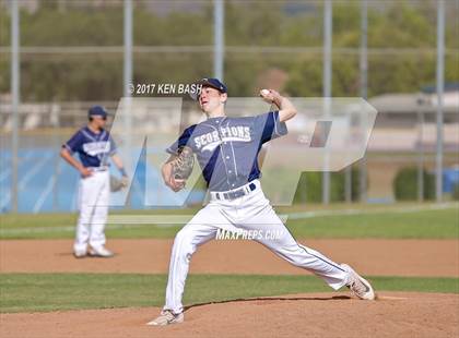 Thumbnail 3 in Royal @ Camarillo photogallery.