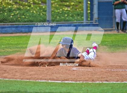 Thumbnail 1 in Royal @ Camarillo photogallery.