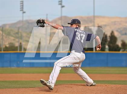 Thumbnail 3 in Royal @ Camarillo photogallery.